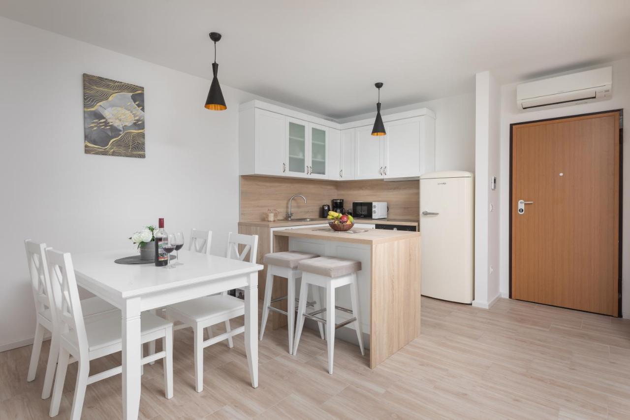 Apartment Second Ivana Макарска Экстерьер фото